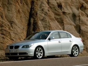 BMW 530i Sedan 2003 года